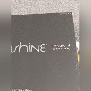 Sealed NOVASHINE Professional Teeth Whitening Kit - Expires 2022”